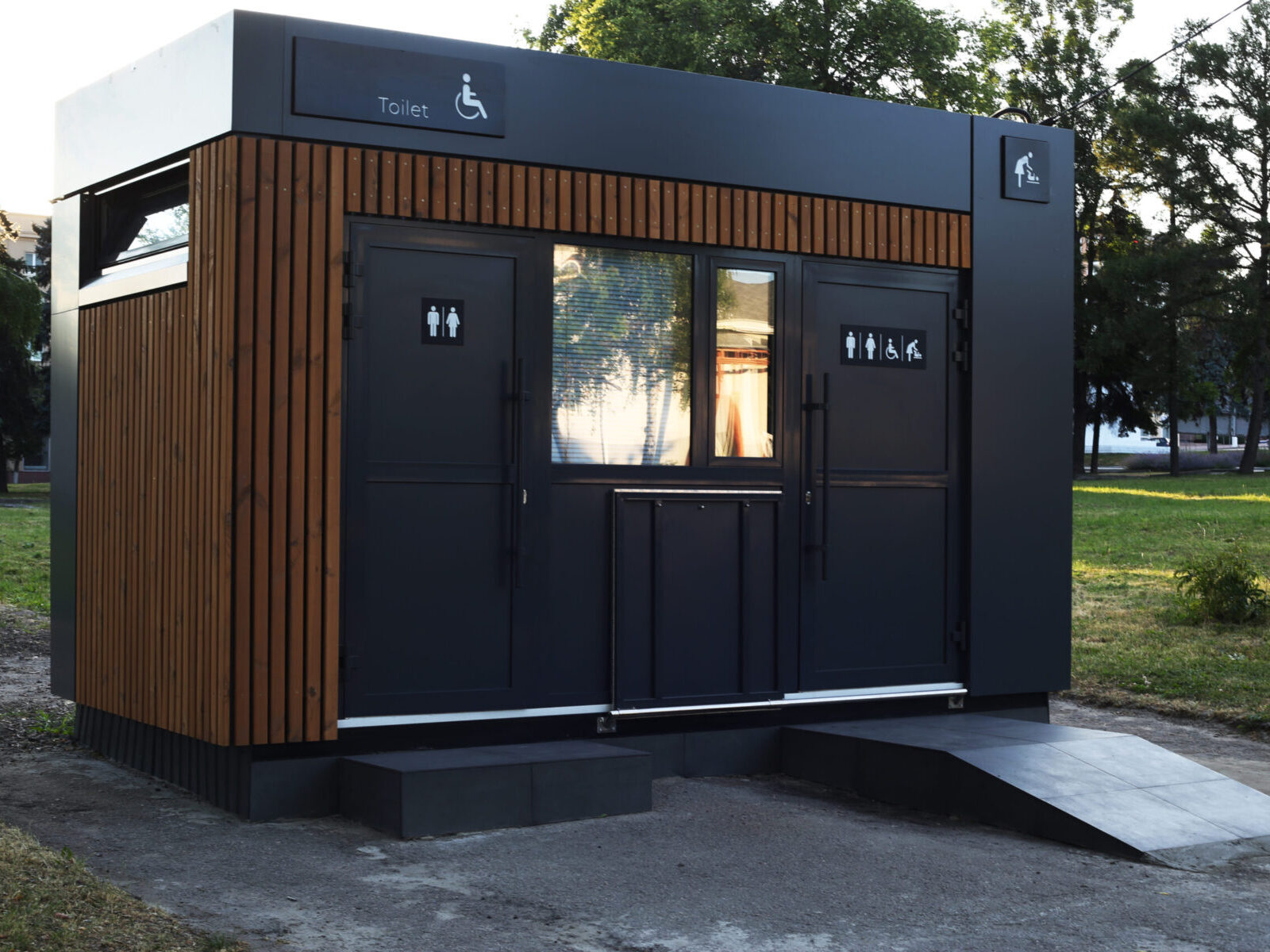 Sanitärcontainer